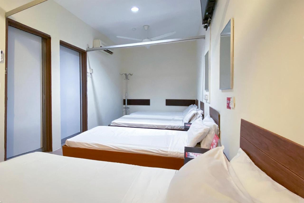 Spot On 89907 Motel Impian Seri Manjung Exteriör bild