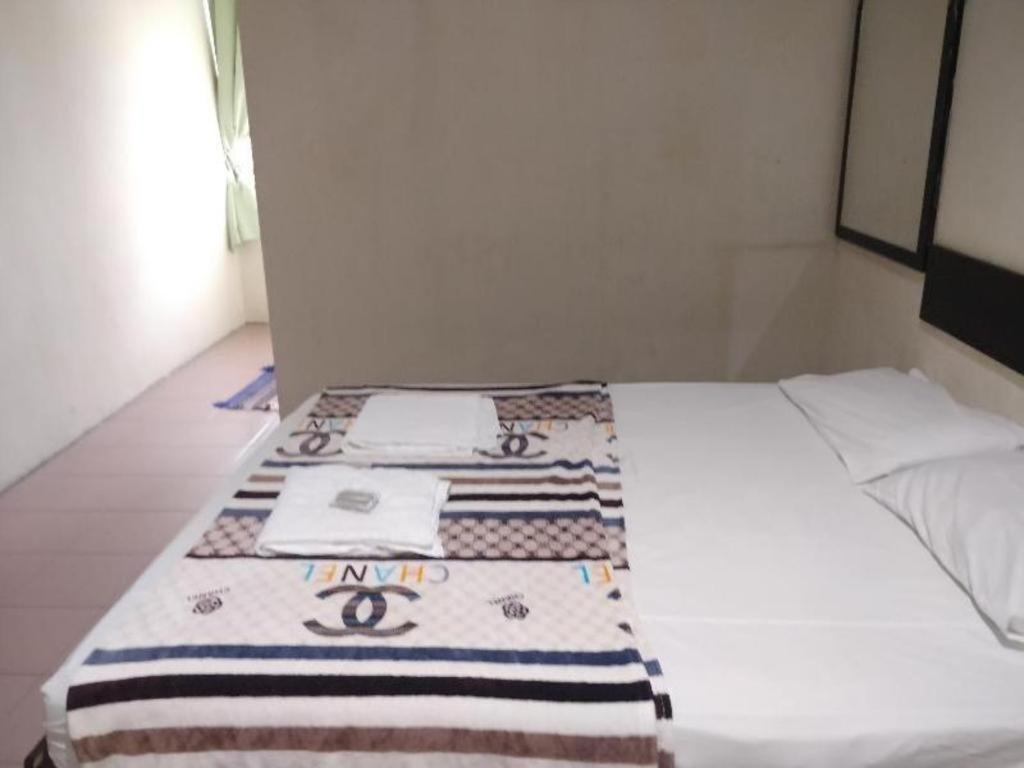 Spot On 89907 Motel Impian Seri Manjung Exteriör bild