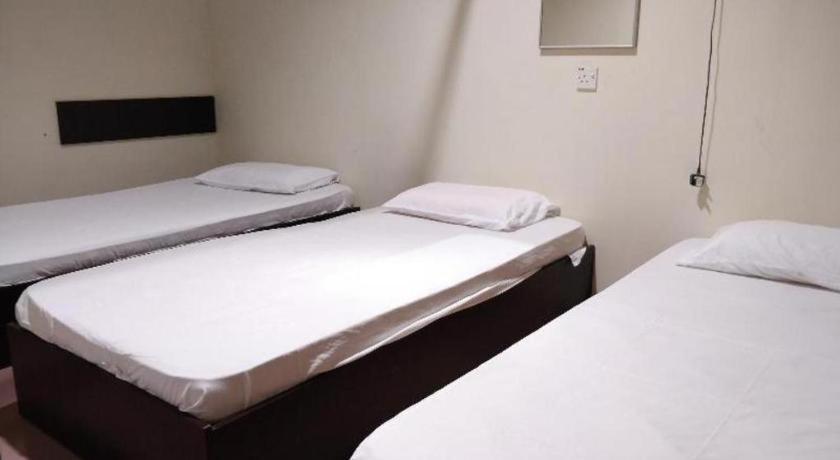 Spot On 89907 Motel Impian Seri Manjung Exteriör bild